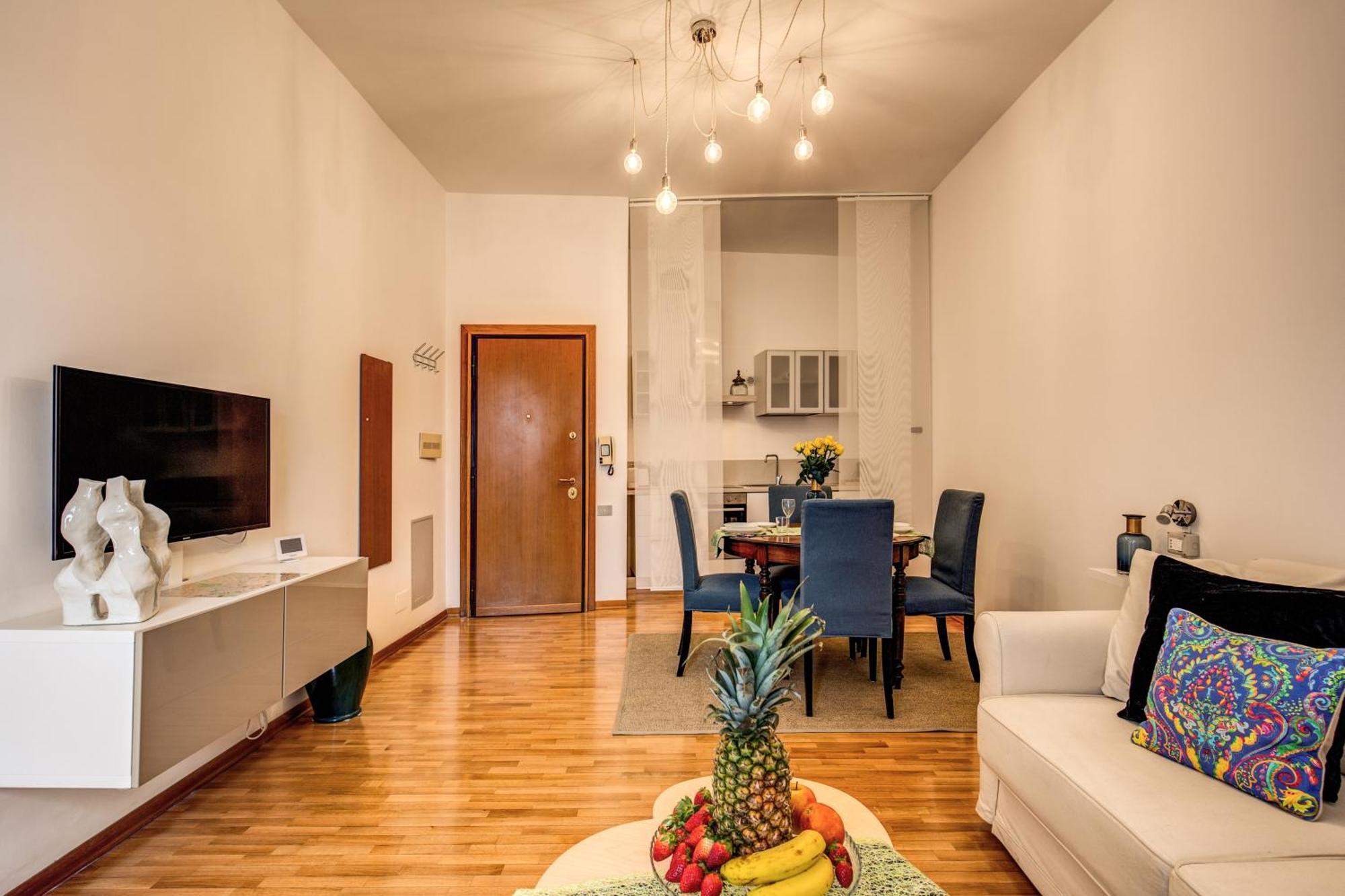 Elegant Behind The Colosseum Appartement Rome