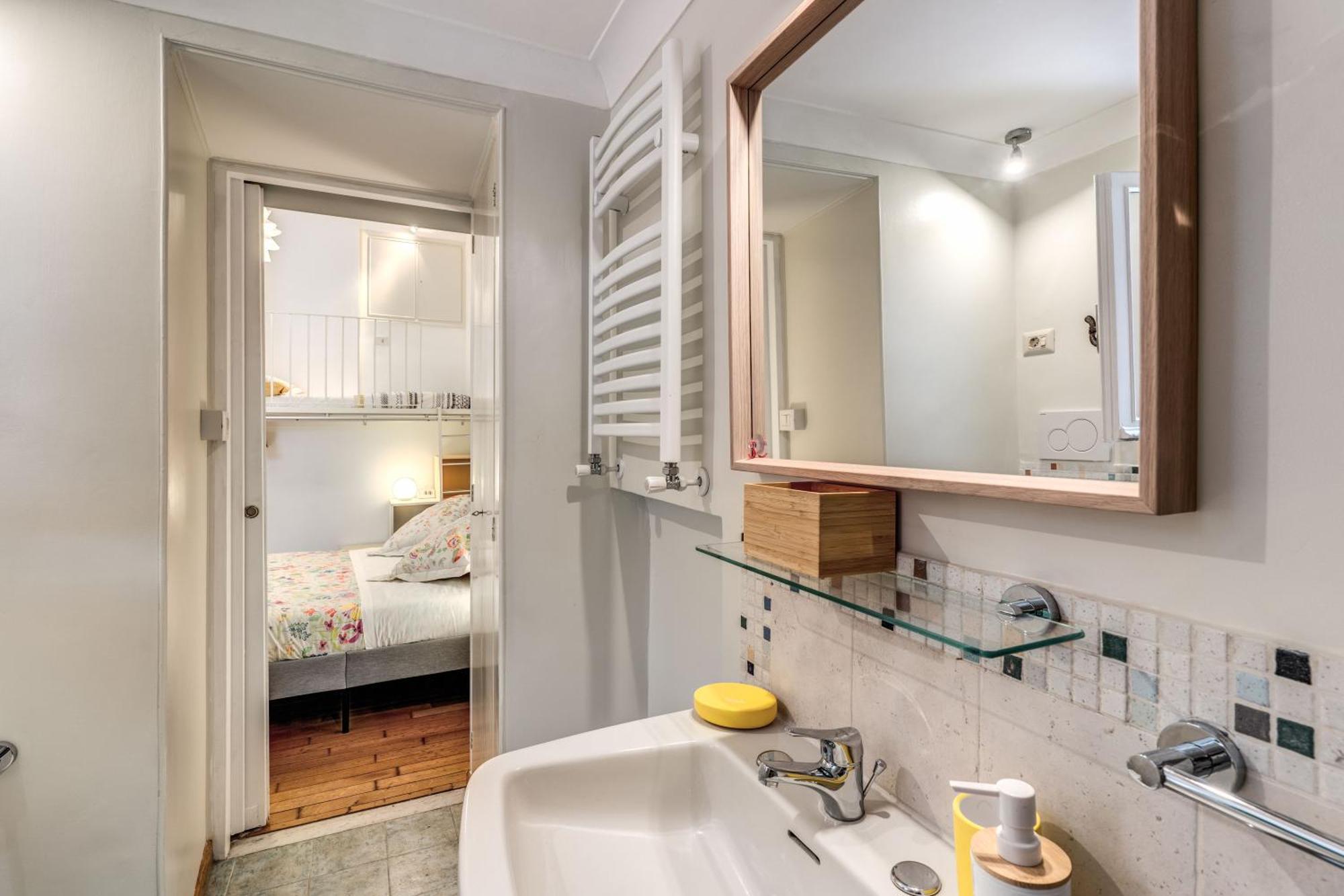Appartement Elegant Behind The Colosseum Rome