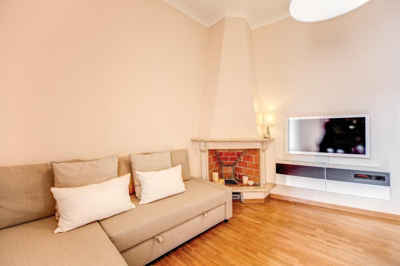 Appartement Elegant Behind The Colosseum Rome